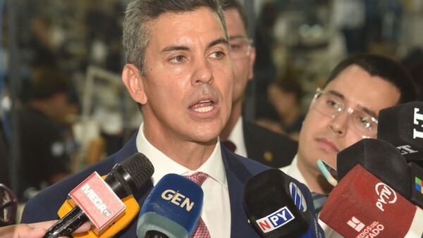 Peña insiste en que sector público deberá “ajustarse los cinturones”