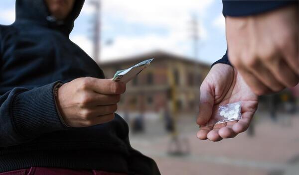 Alertan que el consumo de drogas inicia a edades cada vez más tempranas en Paraguay