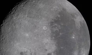 Bautizan un cráter lunar en honor a la esposa fallecida del comandante de Artemis II - OviedoPress