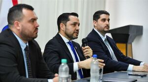 Bello impulsa reordenamiento financiero y Asunción paga bonos 2025 sin nueva deuda
