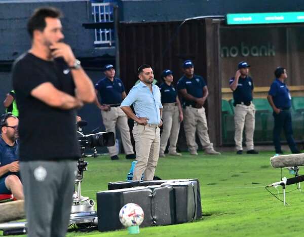 Felipe Giménez fue destituido de Nacional previo a Cerro Porteño - Nacional - ABC Color