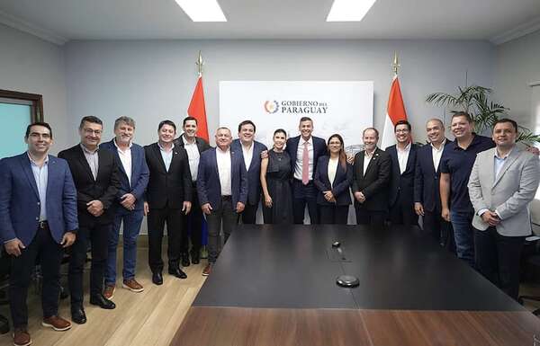 Diputados reta a “oráculos” del Senado y devuelve “botín” a gobernadores “po pohýi”   - Política - ABC Color