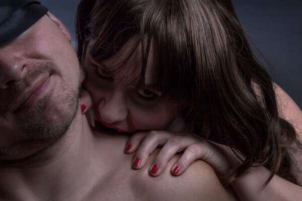 Odaxagnia: el placer de morder y lo que revela sobre deseo y confianza - Sexualidad - ABC Color