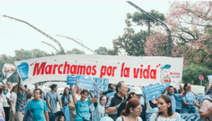 Se marchó por la vida