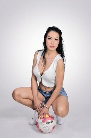 Popular / Reina del piki voley reunió a 5 mil personas en jornada competitiva en Coronel Oviedo