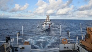 EEUU: Familia pasó 7 días en el océano Pacífico tras avería en motor de su embarcación