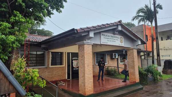 Delincuentes armados robaron una moto y dinero a una joven en Encarnación - Policiales - ABC Color