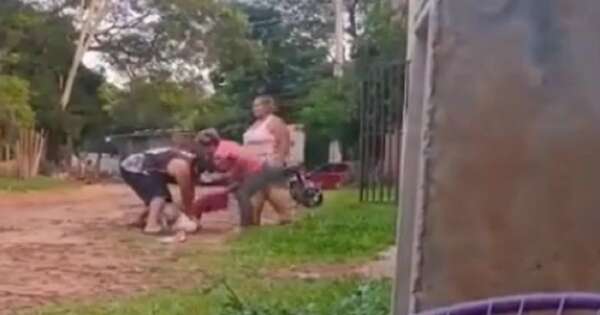 La Nación / Mujer que pidió que ya no le hagan bullying a su hijo fue agredida en San Lorenzo