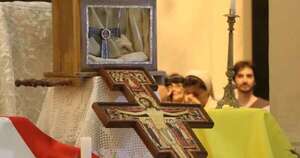 La Nación / Recibieron reliquia de San Francisco de Asís