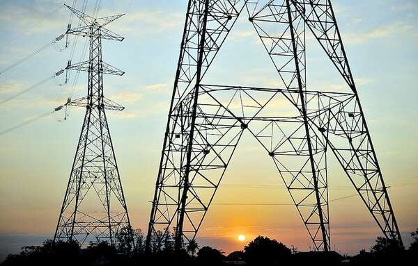 Itaipú: mayor contratación de potencia de ANDE se confirma en presupuestos del 2024 al 2026 - Economía - ABC Color