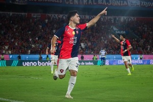 Estreno copero del Ciclón en Perú