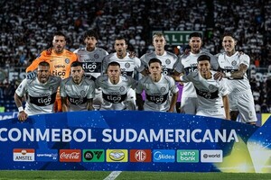 Se presenta el Decano en Chile