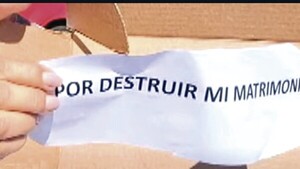 Una profesora recibió de regalo feroz payé