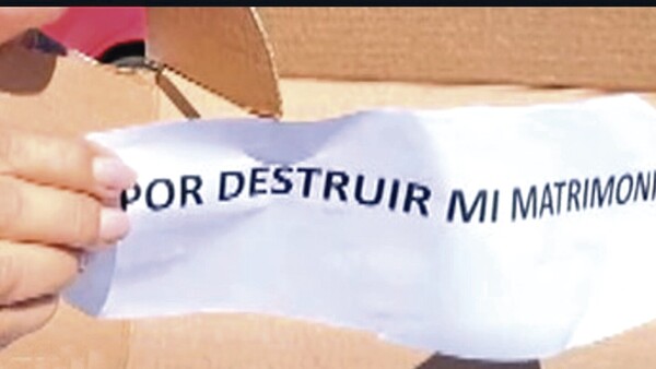 Una profesora recibió de regalo feroz payé