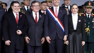 Nicanor Duarte critica gestión de Santiago Peña y pide austeridad