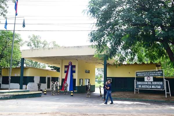 “Doble vara” en Viñas Cue: denuncian trato desigual entre militar enfermo y entorno de Marset - Nacionales - ABC Color