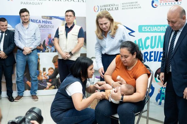Salud Pública refuerza vacunación en Itapúa ante la llegada del invierno