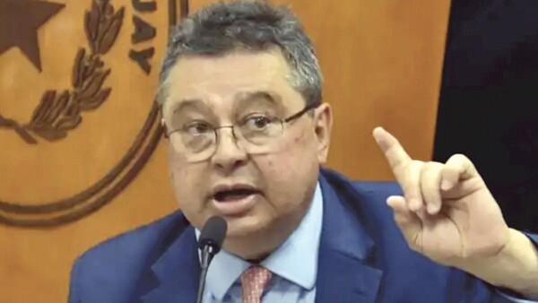 “En época de Cartes no había ni olor a coima”, lanzó Leite y después reculó