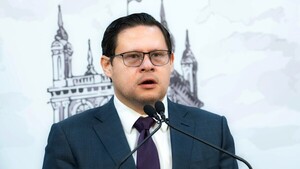 Orué anuncia su último año en la función pública tras estar en la mira constante de cartistas