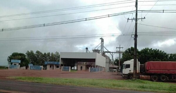 Delincuentes irrumpen en agrosilo y sustraen dos cajas fuertes