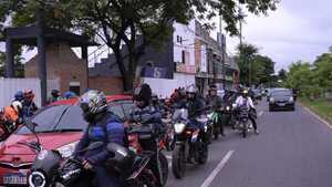 Con paro y protesta, conductores de plataforma solicitan aumento del 20% en la tarifa