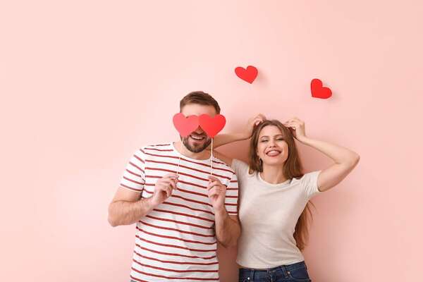 Amor en tiempos de ruido: manual para una pareja entre un introvertido y un extrovertido - Sexualidad - ABC Color