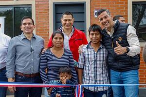 Gobierno entrega 49 viviendas en Central y refuerza política habitacional con foco social