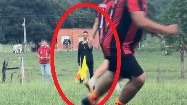 Línea llegó trajeado y le preguntan "dónde es el 15"