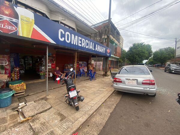 Violento asalto en Encarnación: Le roban 9.000 dólares frente a su casa