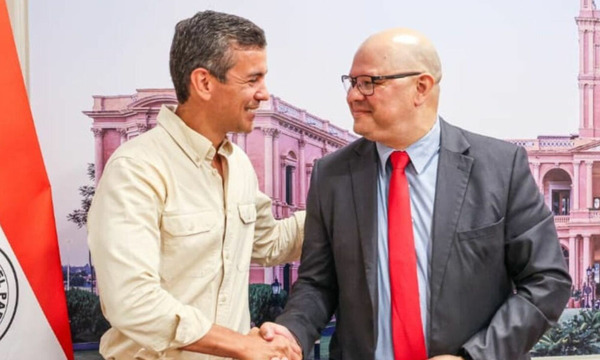 Peña nombra a Óscar Lovera como ministro de Economia y Finanzas - OviedoPress