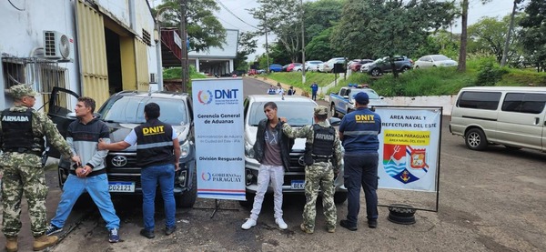 Aduanas incauta en CDE dos camionetas robadas en Brasil - ADN Digital