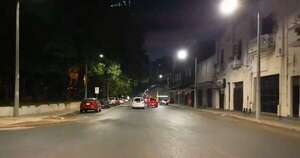 La Nación / Eliminan cableado aéreo de las calles Eligio Ayala y Presidente Franco e instalan iluminación led