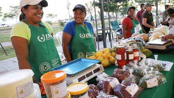 Ferias de agricultura familiar superan los G. 4.885 millones en ventas durante Semana Santa