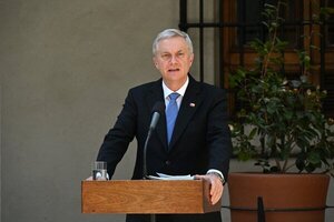 Kast dice que Chile avanza en la expulsión de migrantes