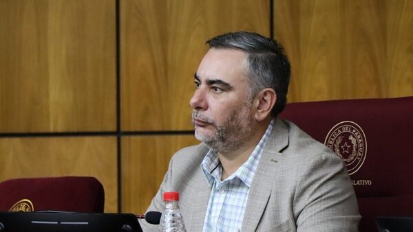 Aprueban pedido de informe sobre deuda con farmacéuticas y vialeras