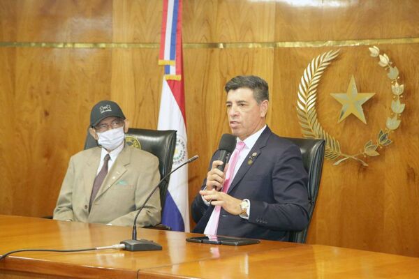 Ministro Ríos asistió a la apertura académica del Diplomado en Guaraní Jurídico con énfasis en Comunicación Social