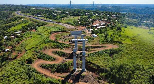 Construcción del segundo puente sobre el río Monday avanza de forma simultánea en ambas márgenes