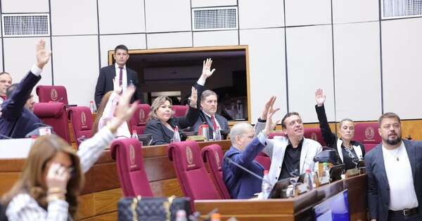 Diario HOY | Senado aprueba proyecto que elimina bonificaciones y redirige para pagar deudas de Salud