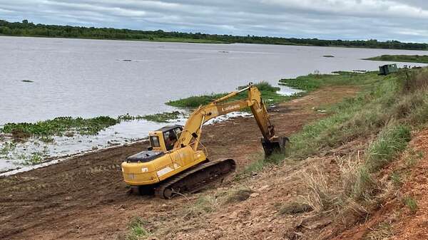 Inician trabajos de limpieza para la construcción de la costanera de Concepción - Nacionales - ABC Color