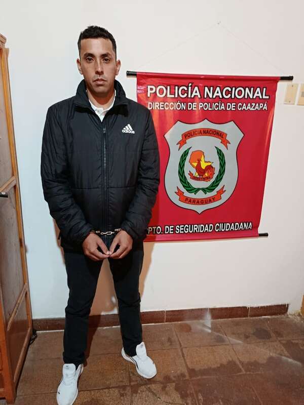 Se entregó un expolicía buscado por sicariato de político  y asaltos contra bancos  - Policiales - ABC Color