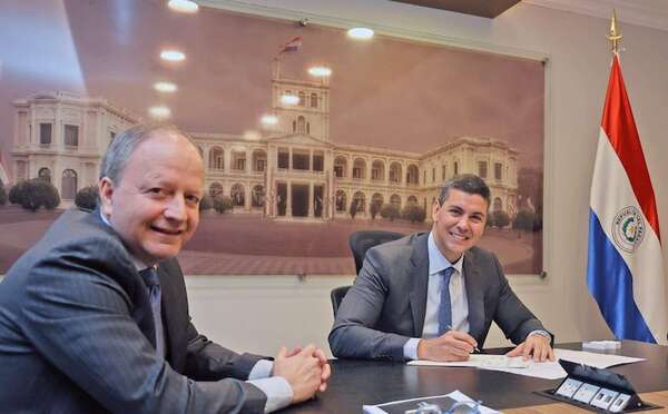 AUDIO: Borda expone doble cara fiscal: del brillo en el BID a la “economía de guerra”  - Periodísticamente - ABC Color