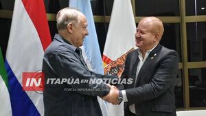 GOBERNADOR DE ITAPÚA RECIBE VISITA DEL EMBAJADOR ARGENTINO EN PARAGUAY