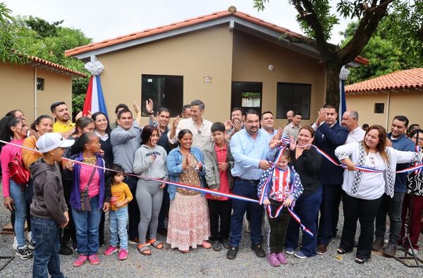 Departamento Central: unas 49 familias se convierten en propietarias de viviendas dignas - Concepción al Día