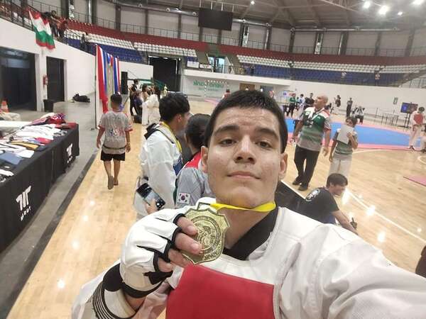 Juan Andrés Fuentes gana oro en el Torneo Apertura de Taekwondo WT - Polideportivo - ABC Color