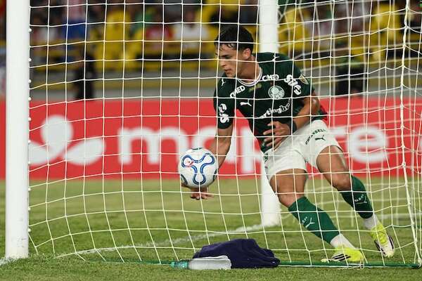 Con el tanto de Ramón Sosa, Palmeiras rescata un empate en su visita a Junior - Copa Libertadores - ABC Color