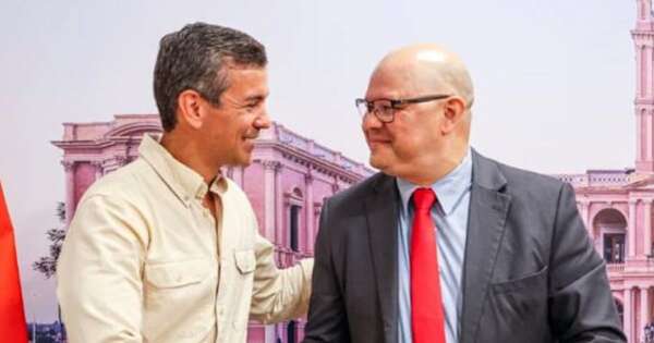 La Nación / Peña nombra a Óscar Lovera al mando de la cartera de Economía