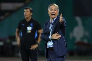Holan: “Hay que reponerse y buscar los puntos de local” - Fútbol Internacional - ABC Color