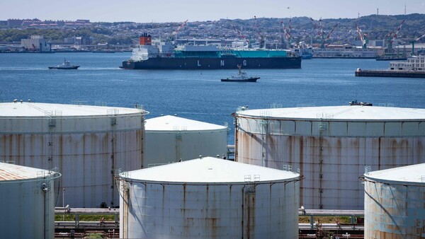 Los precios del petróleo y el gas se desploman