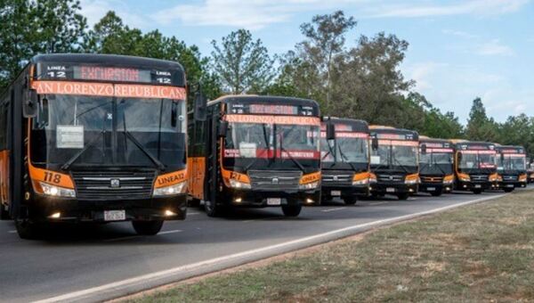 Línea 12 impulsa incorporación de más mujeres conductoras en el transporte público