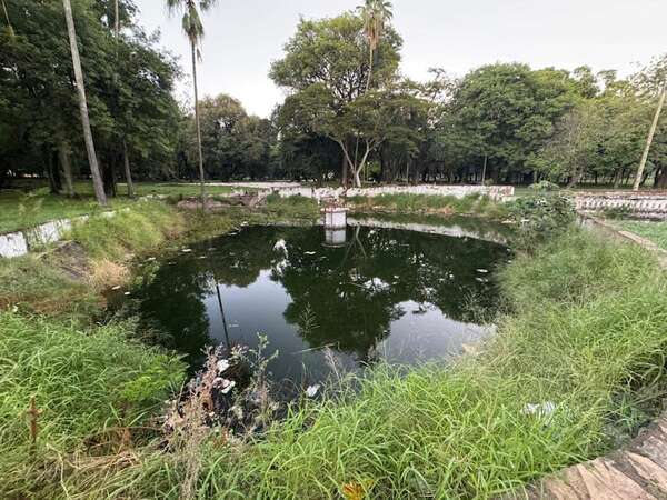 Parque Caballero, abandonado y convertido en foco de inseguridad en Asunción - Nacionales - ABC Color